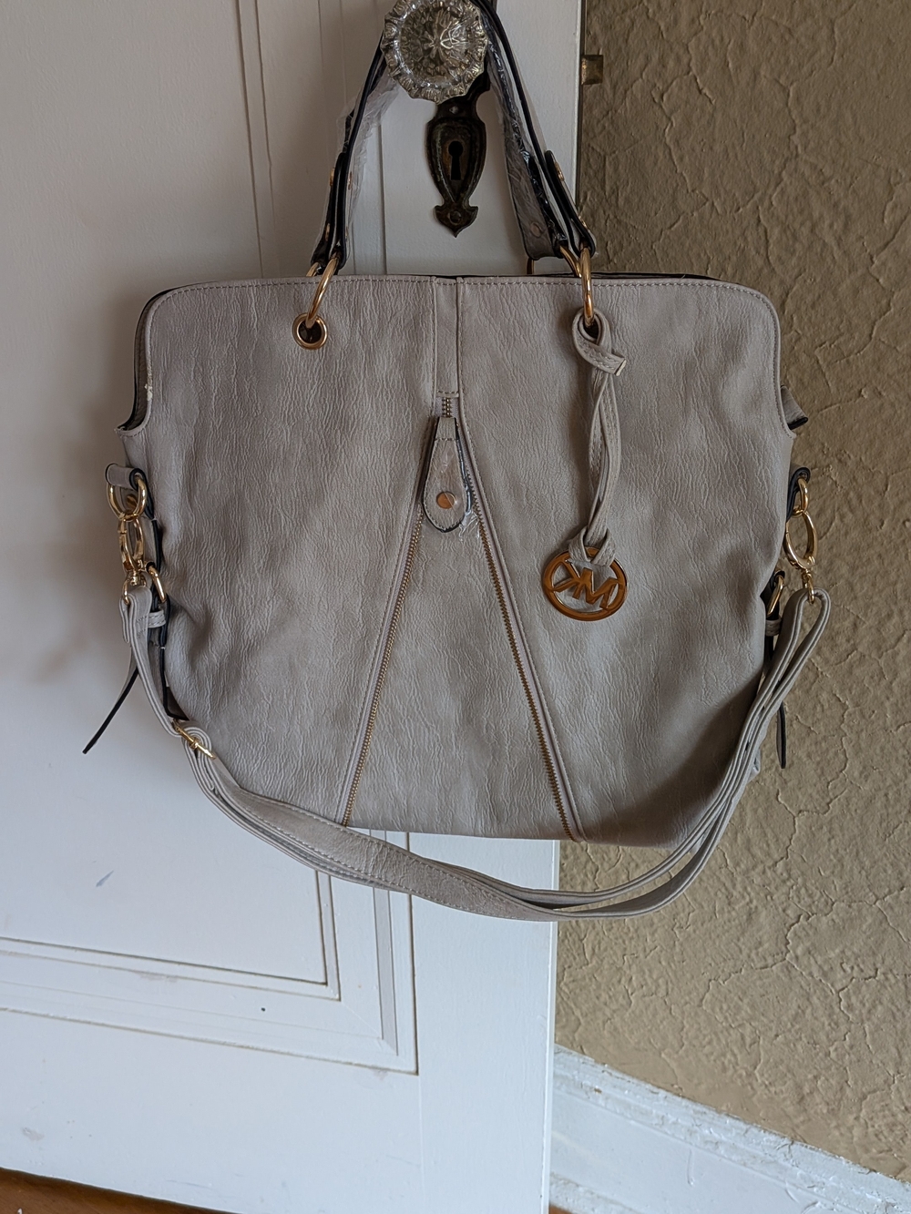 Vintage Michael Kors Cream Leather Light Gray Shoulder Tote with Gold Logo Charm